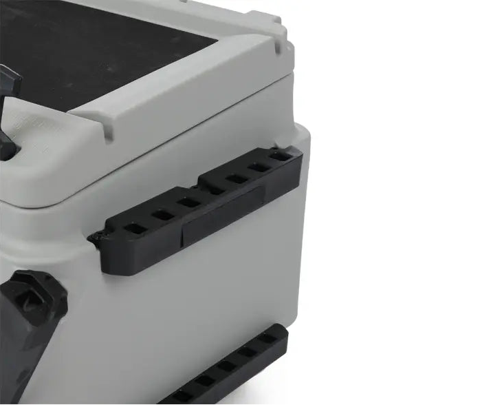 LinQ - 51L Fishing Cooler (Double Latch)