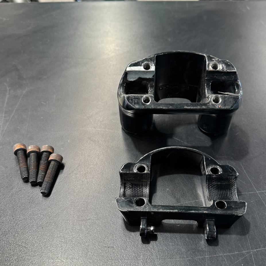 Harley Davidson - OEM Handlebar Risers '02-'17 V-Rod