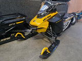 153607843
