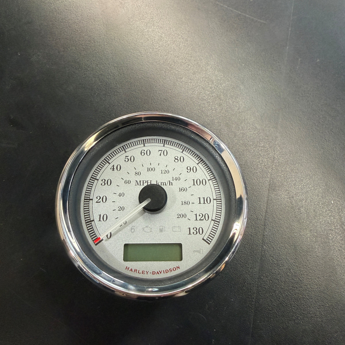 Harley Davidson Dyna Speedo Dash (Old New Stock) 67480-09 / 67586-06C ...