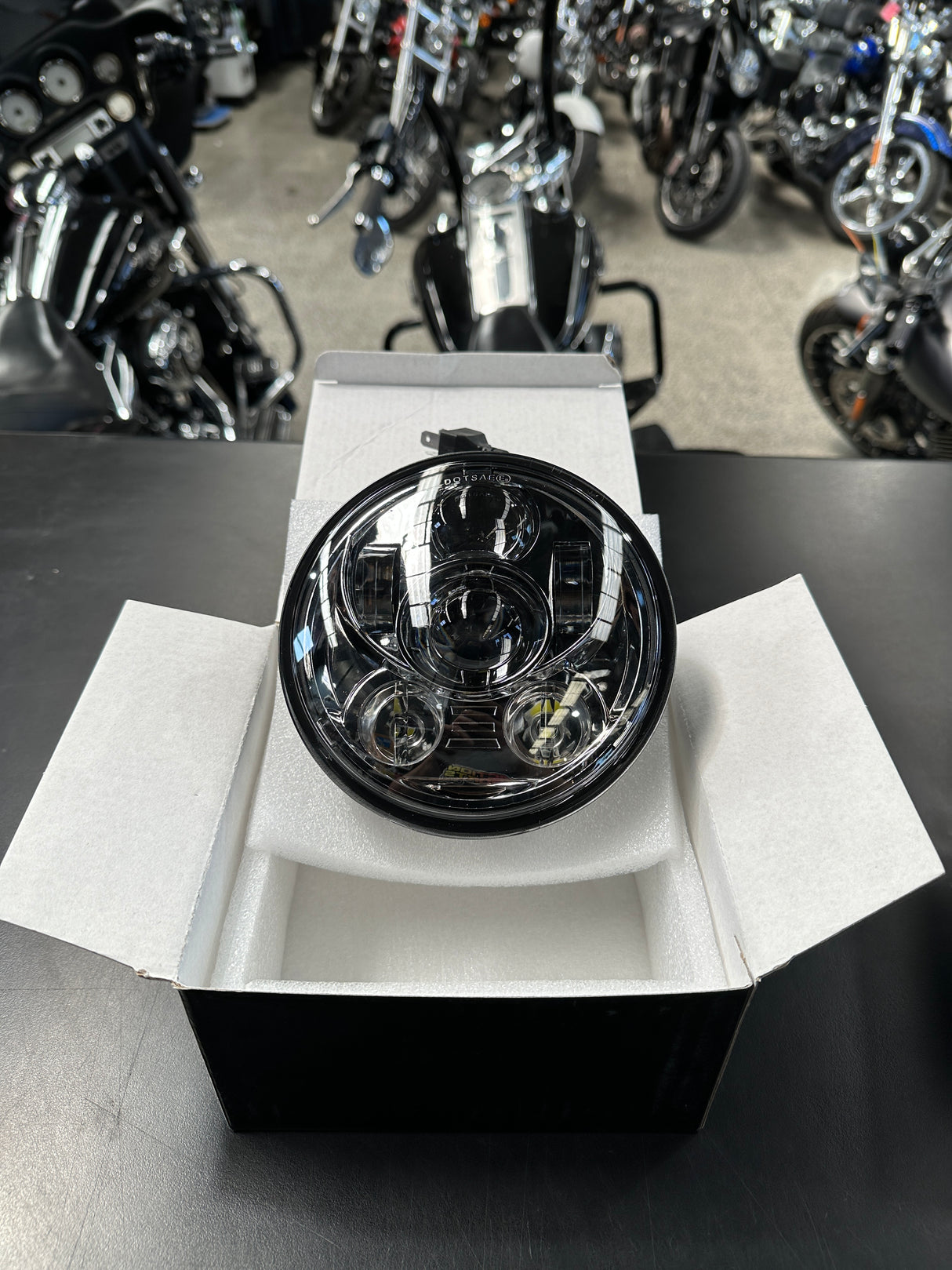 Harley Davidson - 5-3/4" LED Headlight