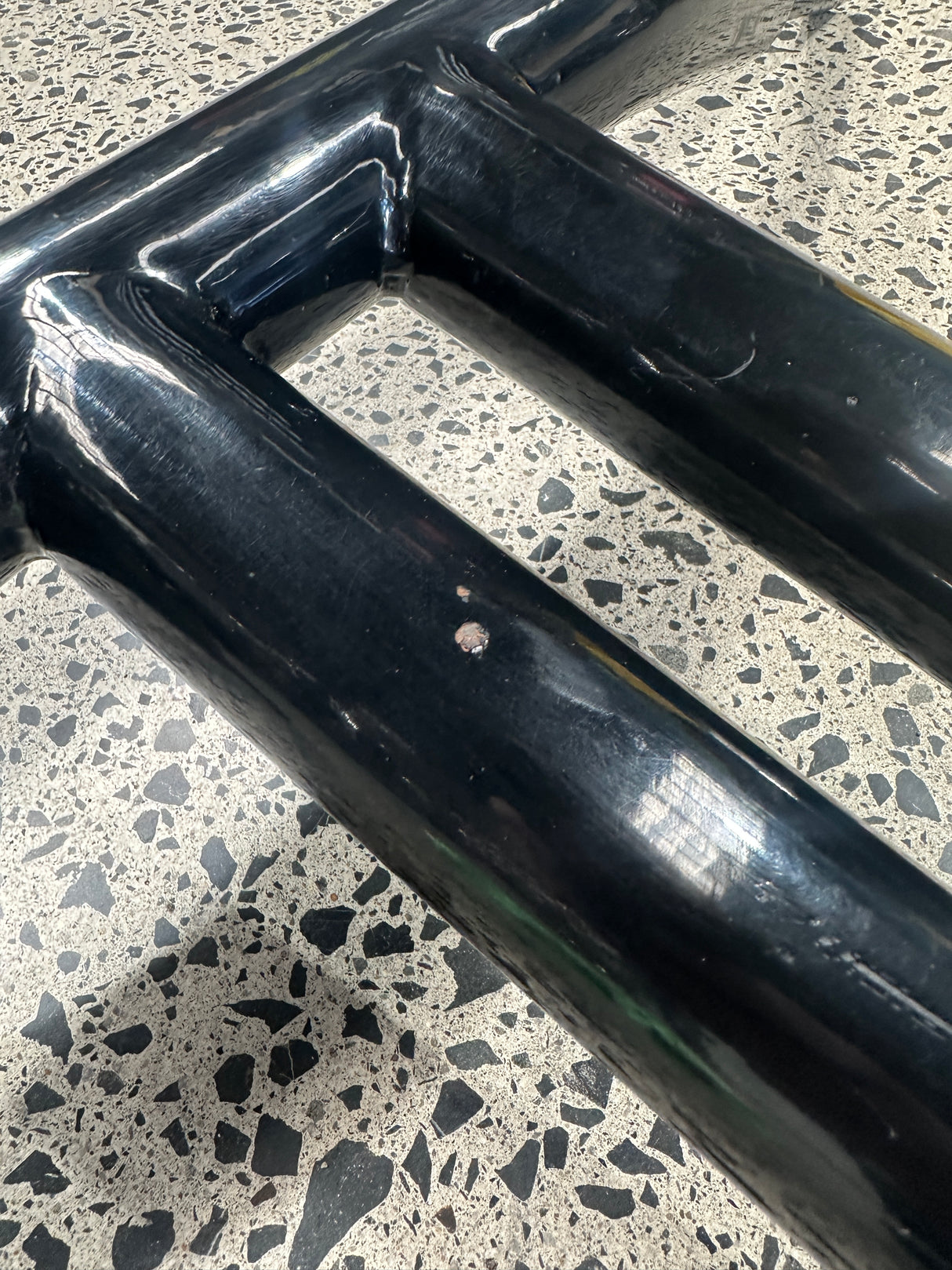 Hammerdown - 18"x2" T-Bar Black